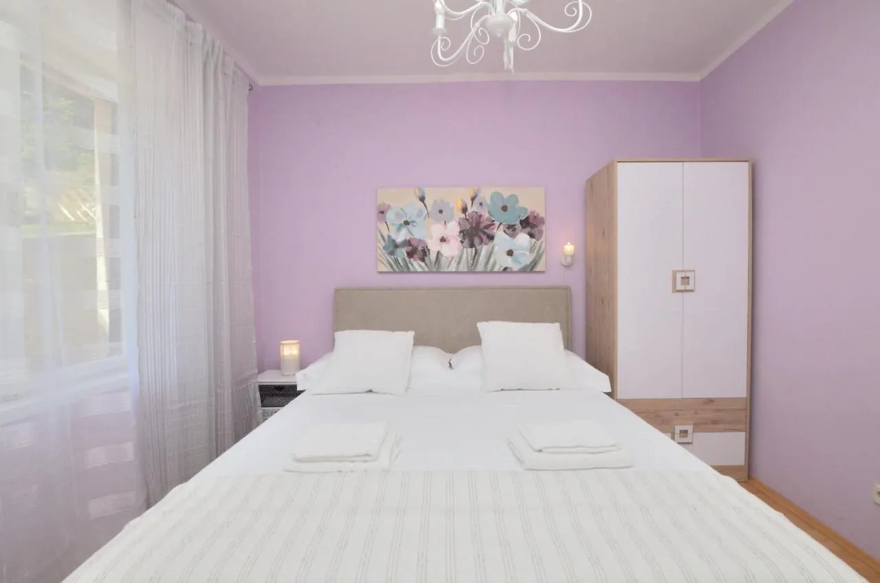 Apartment Relax Opatija 0*,